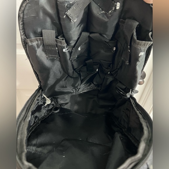 Nintendo Switch Backpack - Picture 4 of 4